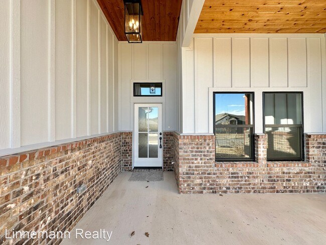 Building Photo - 4 br, 2 bath House - 8501 James Herring Way