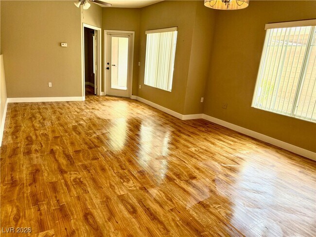 Foto del edificio - 9303 Gilcrease Ave