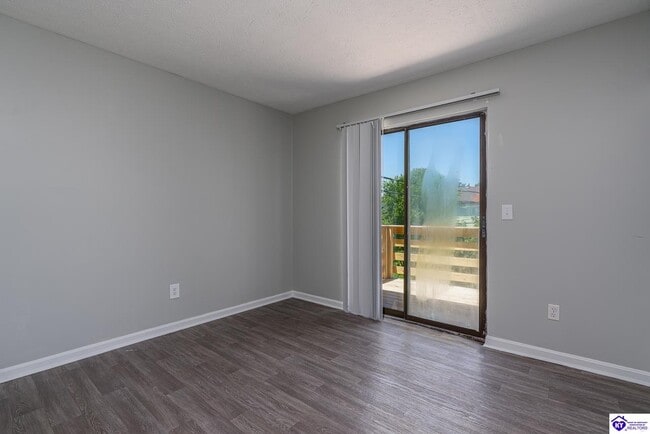 Foto del edificio - 2845 Frontier Ct