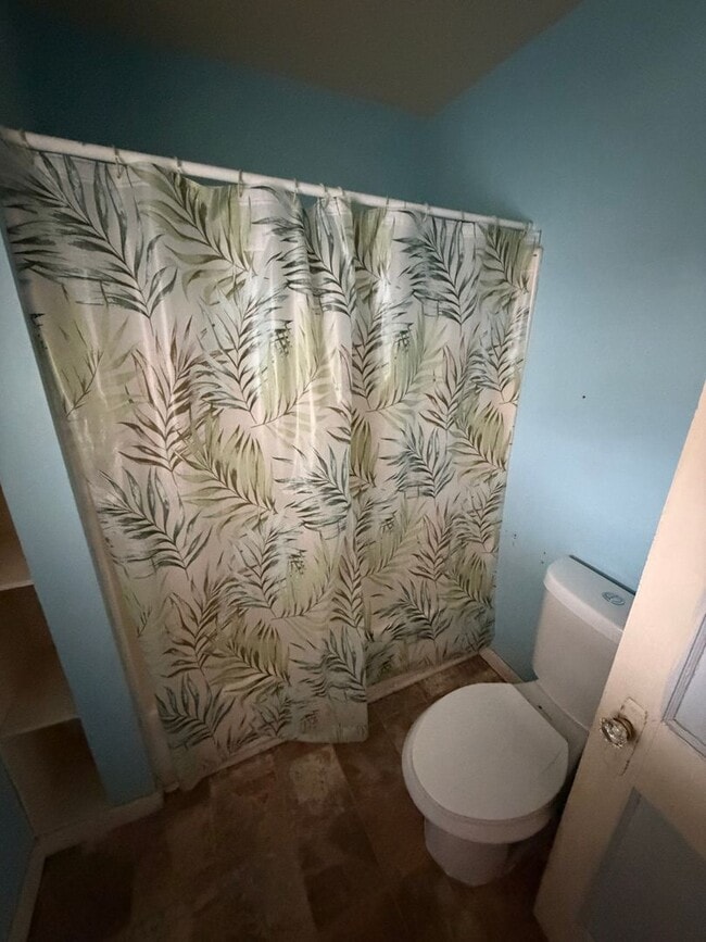 Building Photo - 10 Orchard St