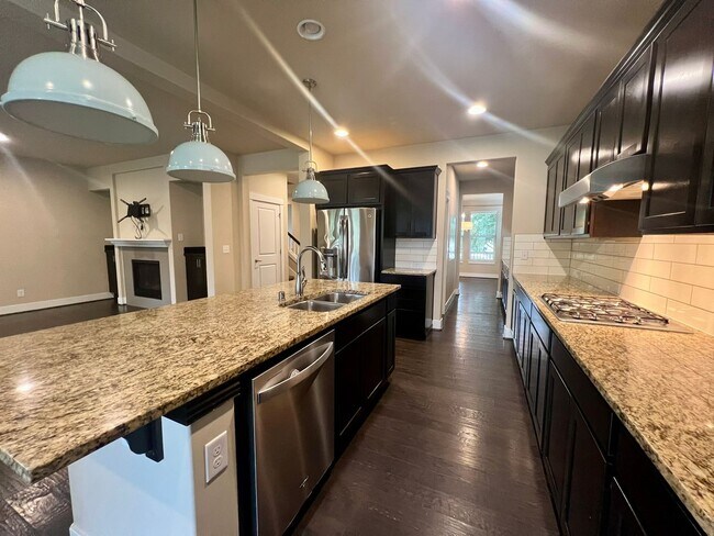Foto del edificio - Large 5 Bedroom Home in Tumwater