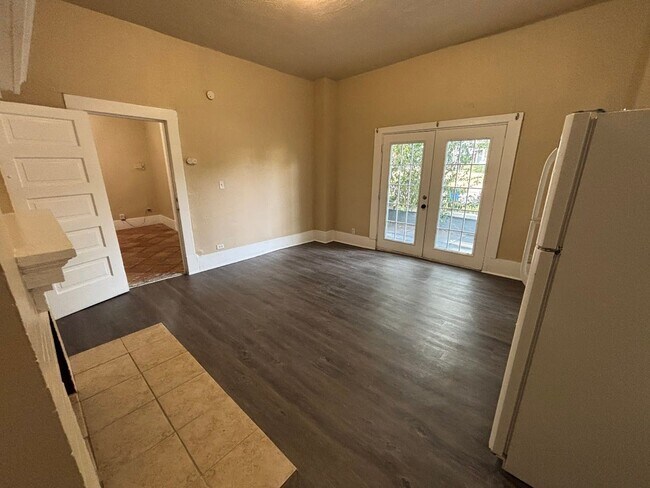 Foto del edificio - 1Bd/1Bth Historic Apartment off Broadway –...