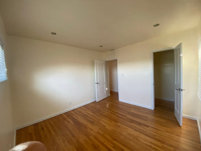 Building Photo - 21418 Meyler St