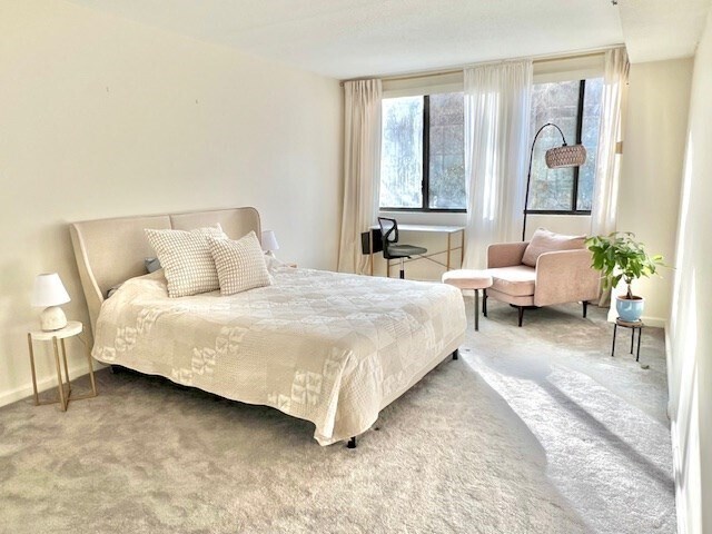 Building Photo - 1731 Beacon St