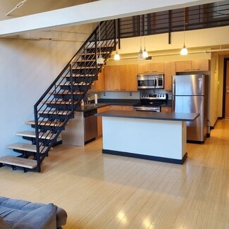 Building Photo - 300 Tijeras Ave NE