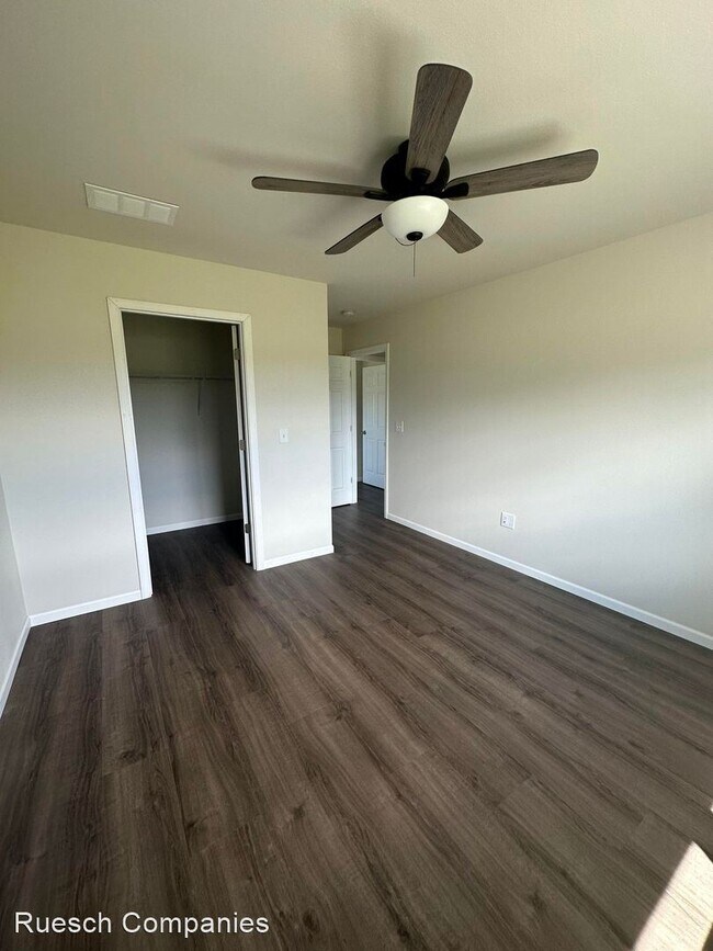 Building Photo - 3 br, 1.5 bath House - 4945 Well Road