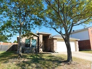 Building Photo - 3516 Willow Creek Trail