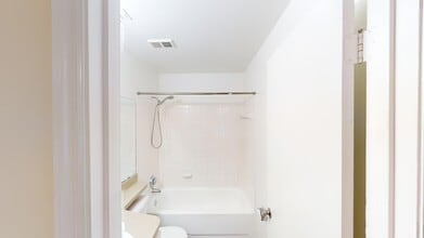 Interior Photo - Arbors at Lee Vista