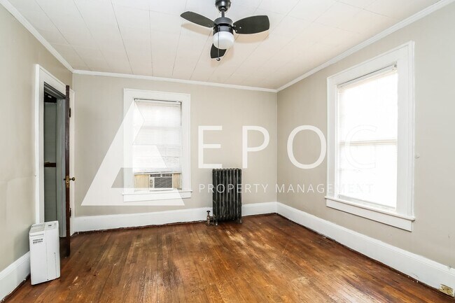 Foto del edificio - 400 S Josephine Boyd St