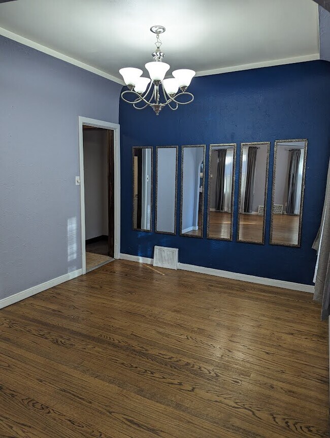 Building Photo - 6656 W Moltke Ave