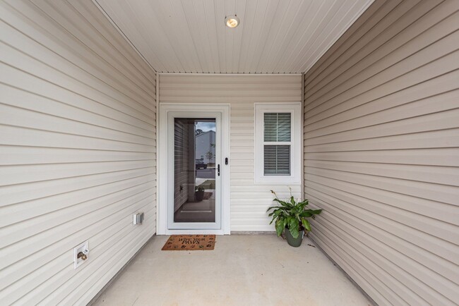 Building Photo - 3 Bedroom 2.5 Bath Single Family Home in W...
