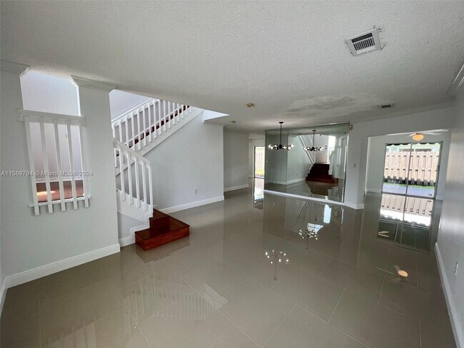 Building Photo - 11291 SW 64th Ln