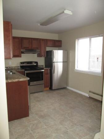 Primary Photo - 645 Skyview Pl