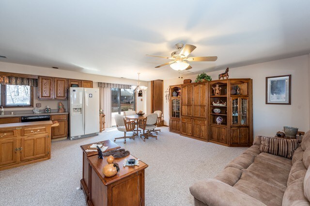 Foto del edificio - 27609 W Groveland Ave
