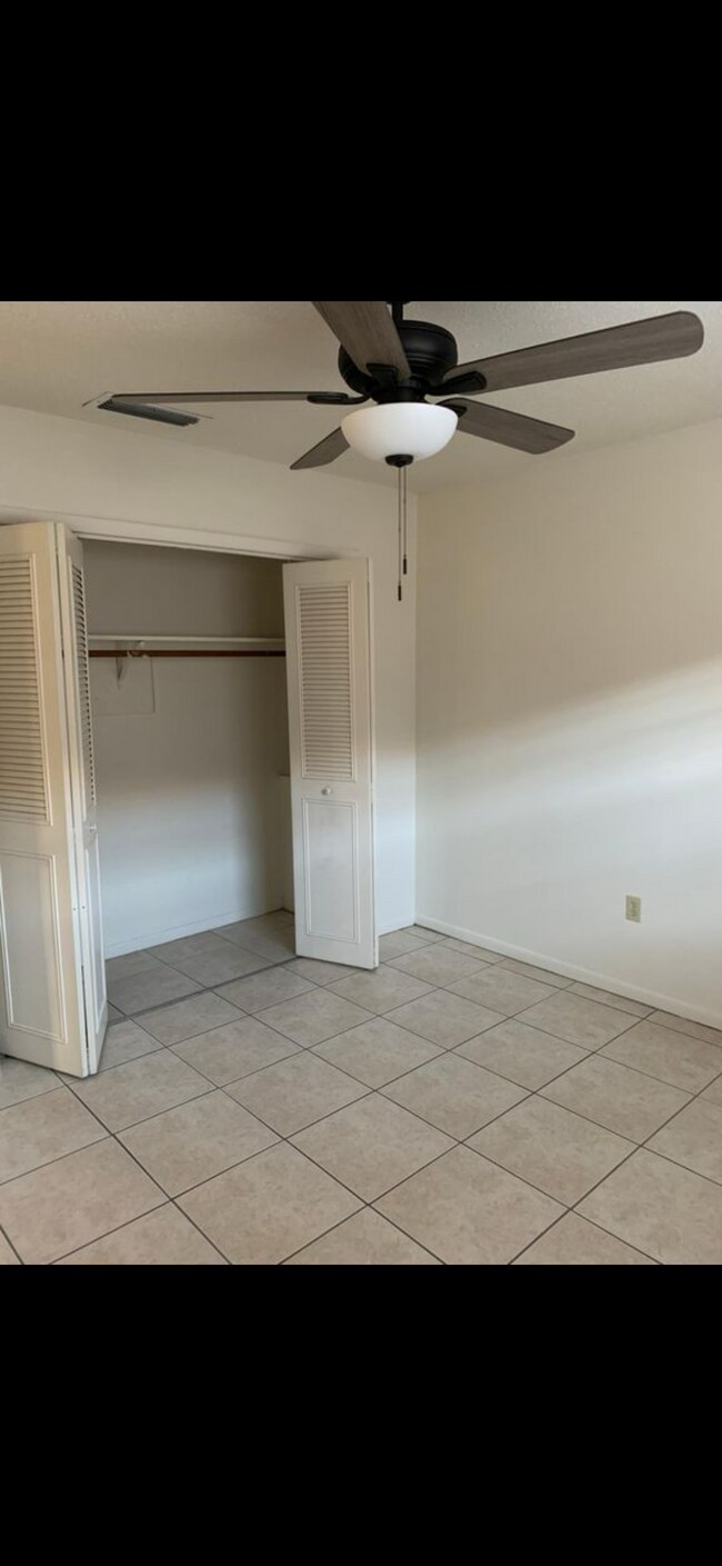 Foto del edificio - 864 E Church Ave