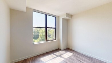 Interior Photo - Griffis Edgemoor