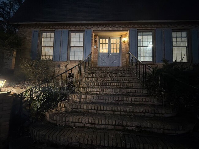 Foto del edificio - 4019 Piedmont Dr SE