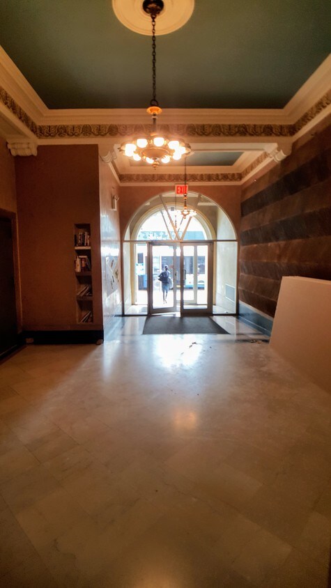 Primary Photo - 227 2nd Ave
