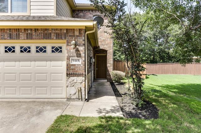 Building Photo - 1443 Ravenwood Dr