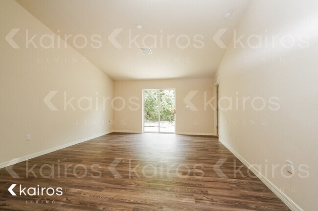 Foto del edificio - 9095 Aegean Cir