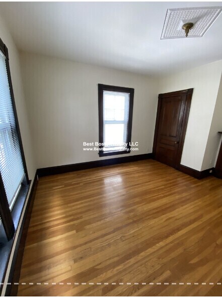 Foto del edificio - 211 Holland St