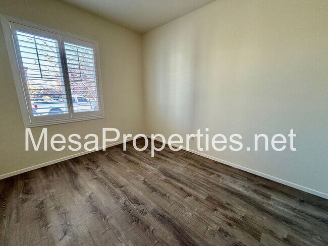 Foto del edificio - 13002 Oakwood St