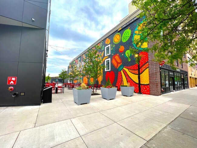 Foto del edificio - 480 S Salina St