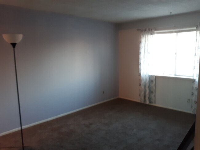 Building Photo - 2325 SW Briarwood Plz