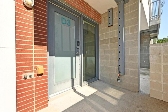 Building Photo - 4801 S Congress Ave