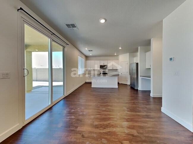 Building Photo - 17122 Puget Ave