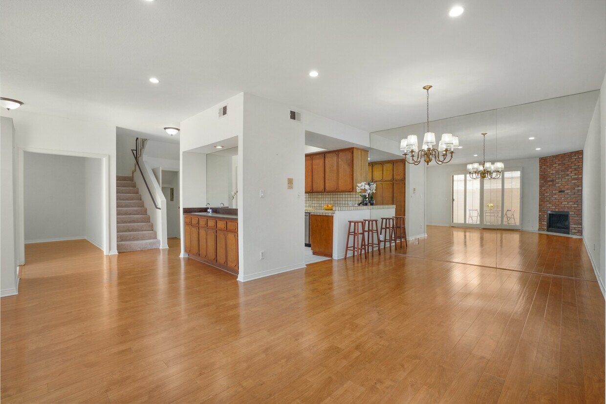 Living, Dining & Kitchen - 1055 19th St