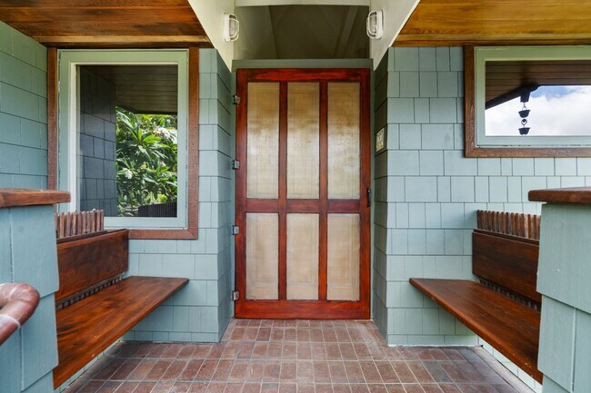 Foto del edificio - Lovely 2/2 Makiki Heights Home - Utilities...