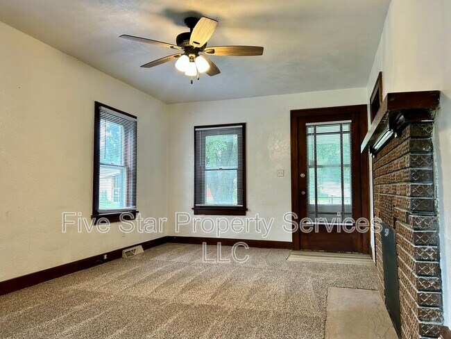 Foto del edificio - 2360 S 9th St