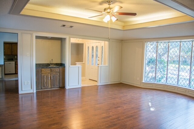 Foto del edificio - 7247 Foxworth Dr