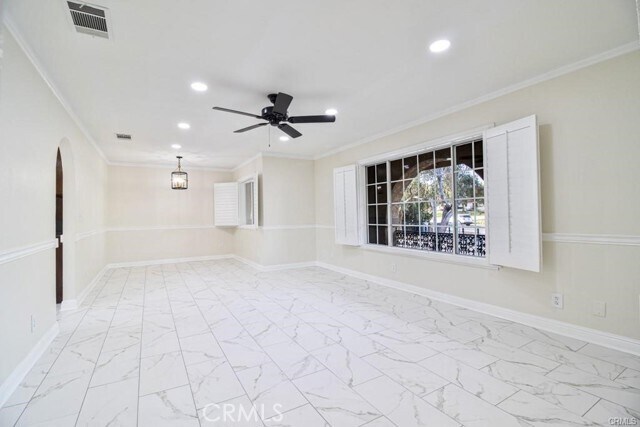 Foto del edificio - 17433 Sultana St