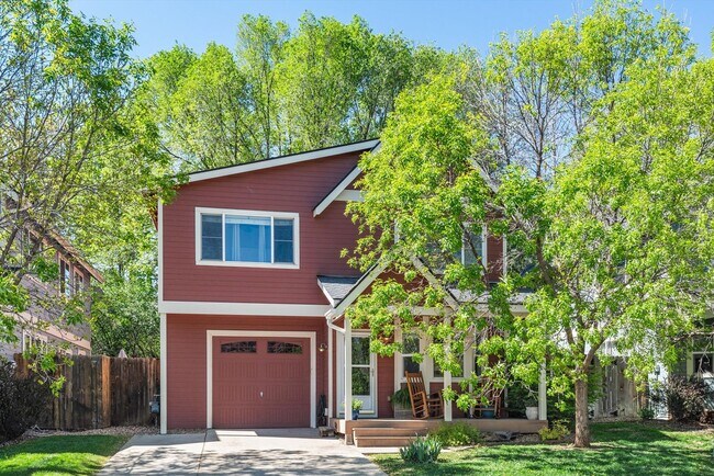 Foto del edificio - Prime Location | Spacious 4BD Home with El...
