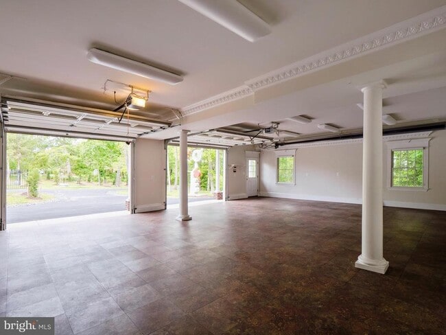 Foto del edificio - 26074 Sotterley Heights Rd