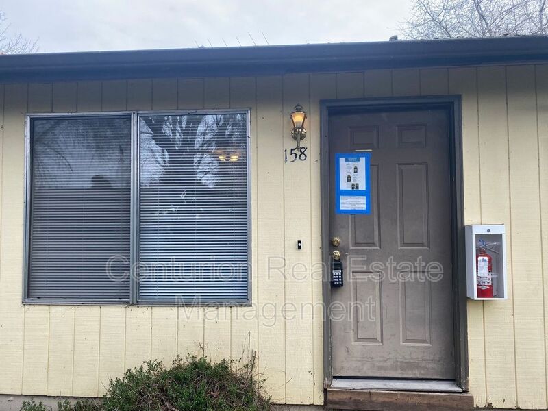 158 Manbrin Dr NE, Keizer, OR 97303 Condo for Rent in Keizer, OR