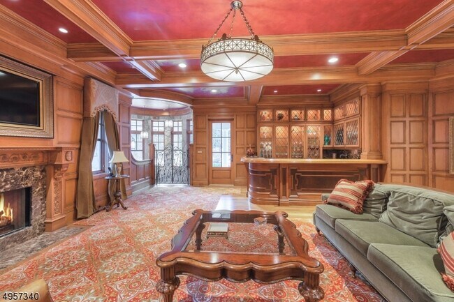 Foto del edificio - 677 Charnwood Dr