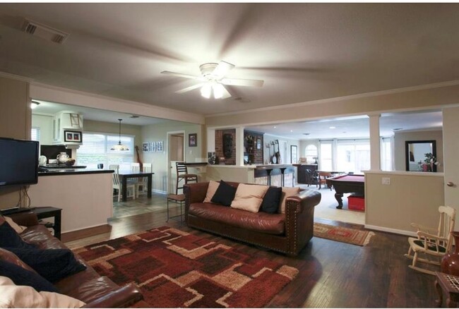 Foto del edificio - 3510 Elmridge St