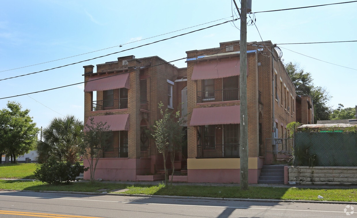 Building Photo - 1715 Boulevard St