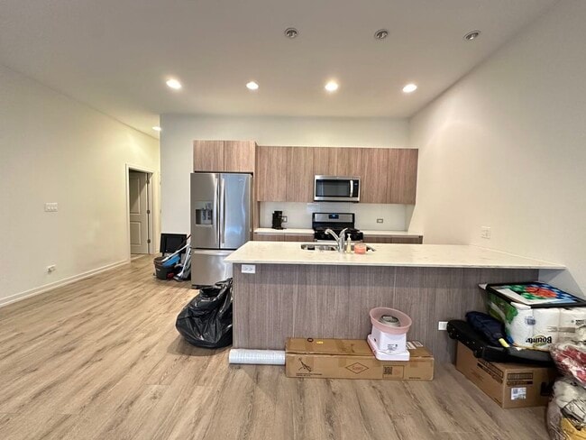 Foto del edificio - 4119 N Narragansett Ave