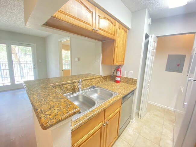 Building Photo - 208 Afton Square