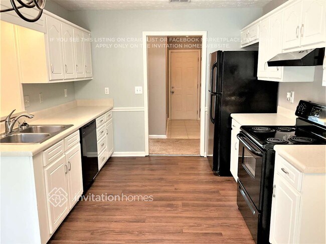 Foto del edificio - 715 Hunters Ln