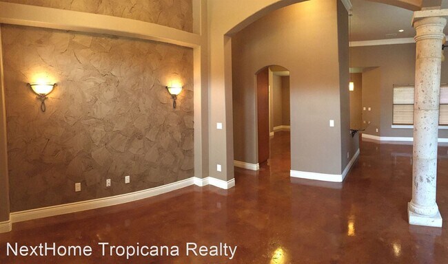 Building Photo - 4 br, 2.5 bath House - 4013 Lazy Brook Dr