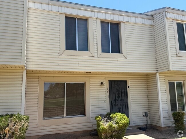 Building Photo - 6618 S McAllister Ave