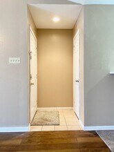 Building Photo - 14600 Fonmeadow Dr