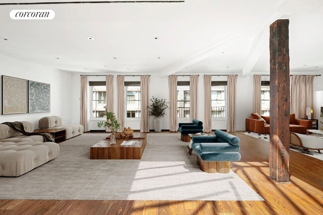 Building Photo - 14 Wooster St