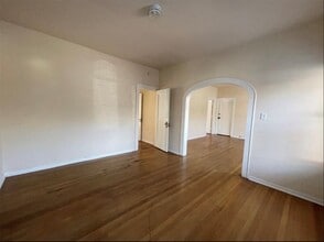 Building Photo - 1706 Hawthorne St