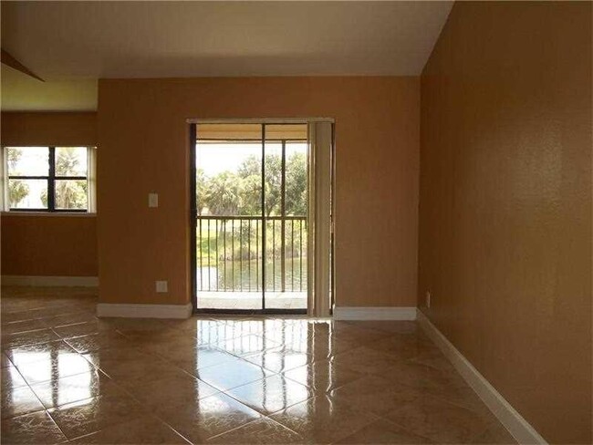 Foto del edificio - 4014 NW 87th Ave